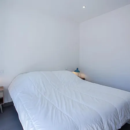 Ryx Avec Piscine Villa *