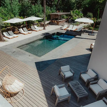 فيلة Ryx Avec Piscine *