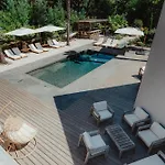 Βίλα Ryx Avec Piscine *