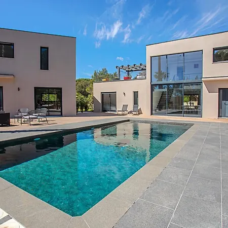 Ryx Avec Piscine *