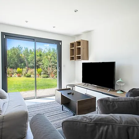 Ryx Avec Piscine Villa