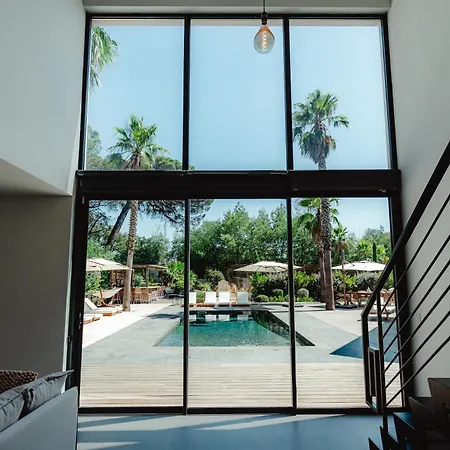 Ryx Avec Piscine Grimaud