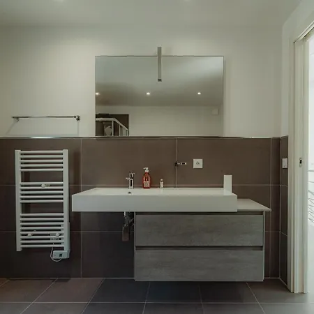 Ryx Avec Piscine וילה