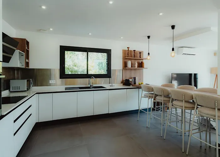 Villa Ryx Avec Piscine Grimaud